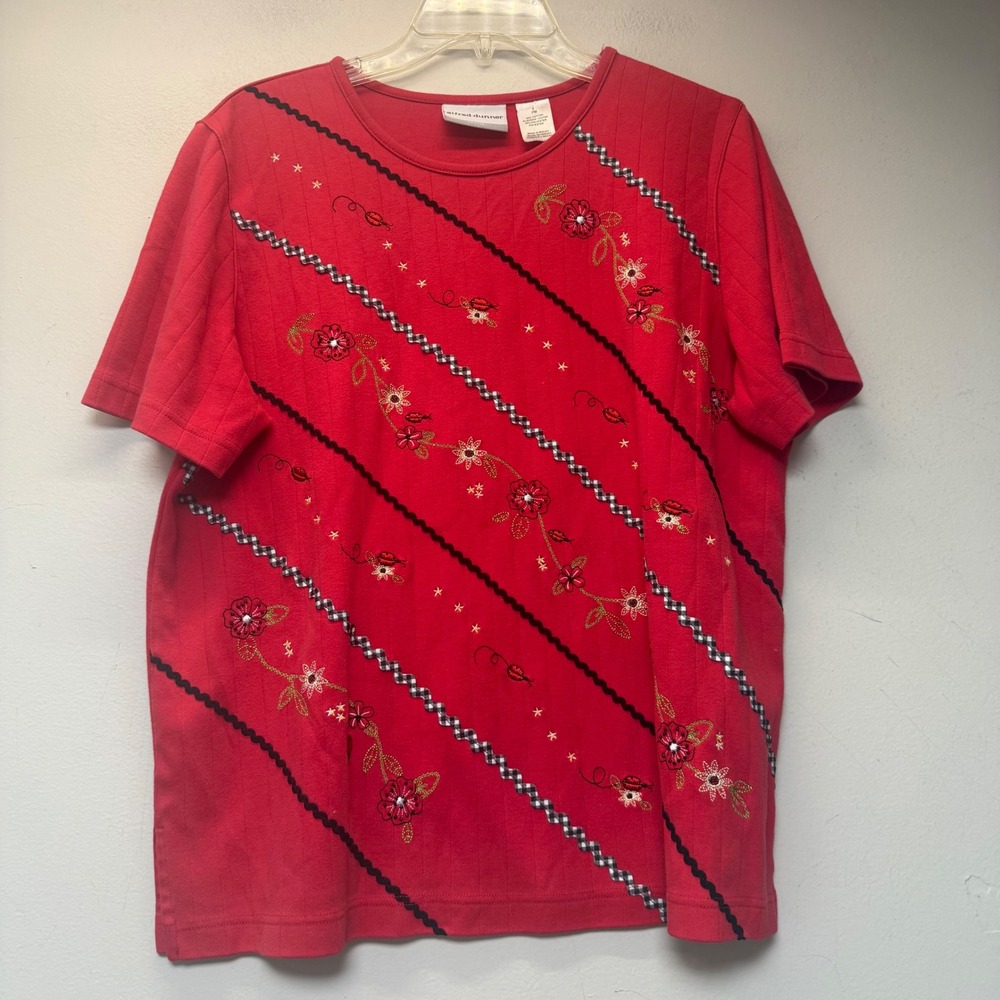 Alfred Dunner Knit Top Womens PM Red Excellent Floral Embroidered Ric-Rac Trim